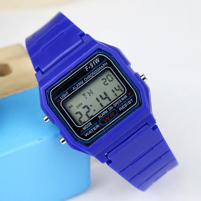 Montres numériques de sport Enfant Garçons Bracelet en silicone Filles Montre électronique Chronographe Alarme Étudiants mignons Horloge LED