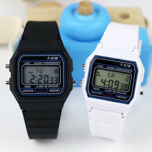 Montres numériques de sport Enfant Garçons Bracelet en silicone Filles Montre électronique Chronographe Alarme Étudiants mignons Horloge LED