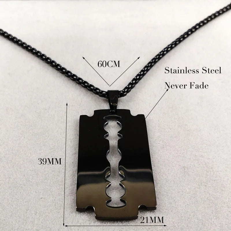 Colliers pendentifs de rasoir de lame gothique Hommes Collier de chaîne en acier inoxydable de couleur noire Bijoux esthétiques collier homme N423S01