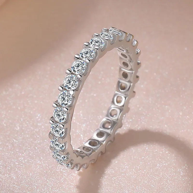 Bagues CC pour femmes Bague en zircone cubique de couleur argent Pierre blanche Mariage de mariée Fiançailles Bijoux à la mode Bijoux Femme CC1565
