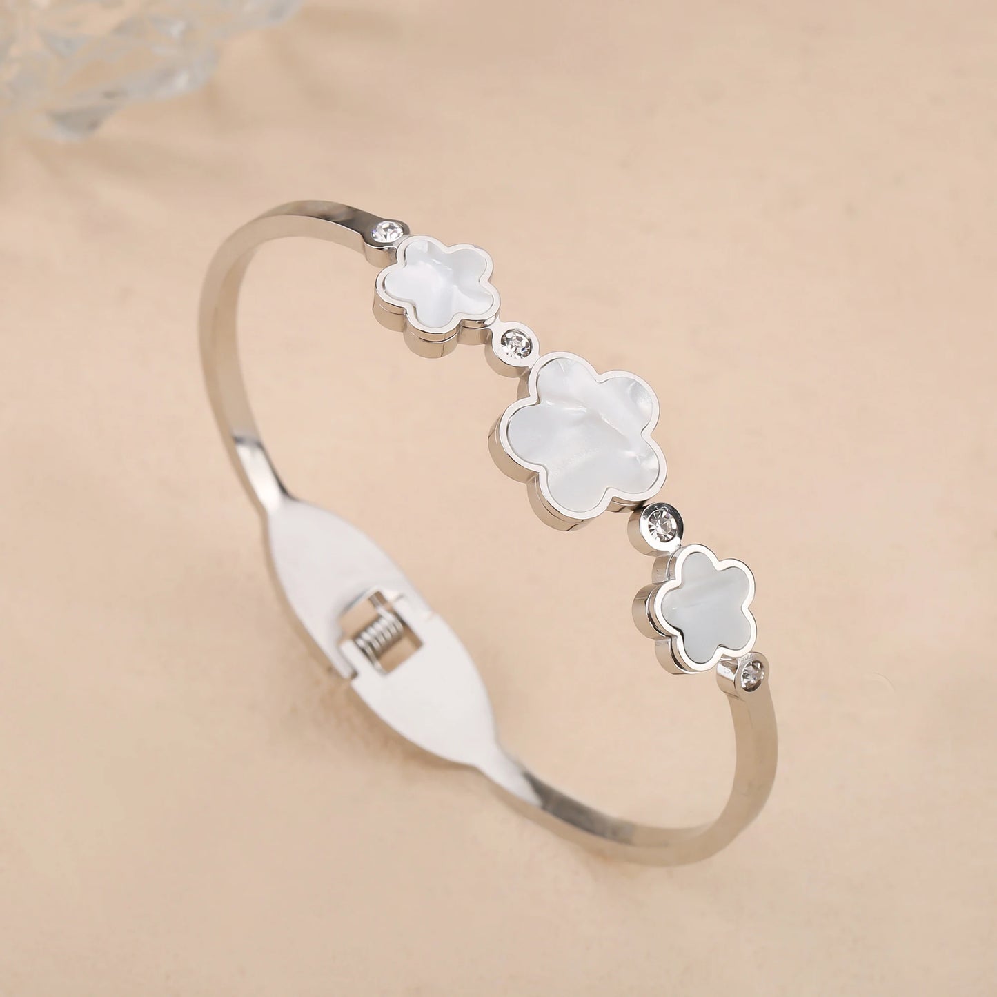 Simple en acier inoxydable coquille blanche cinq feuilles fleur bracelet classique trèfle poignet bijoux luxe pour femme fête bijoux cadeau