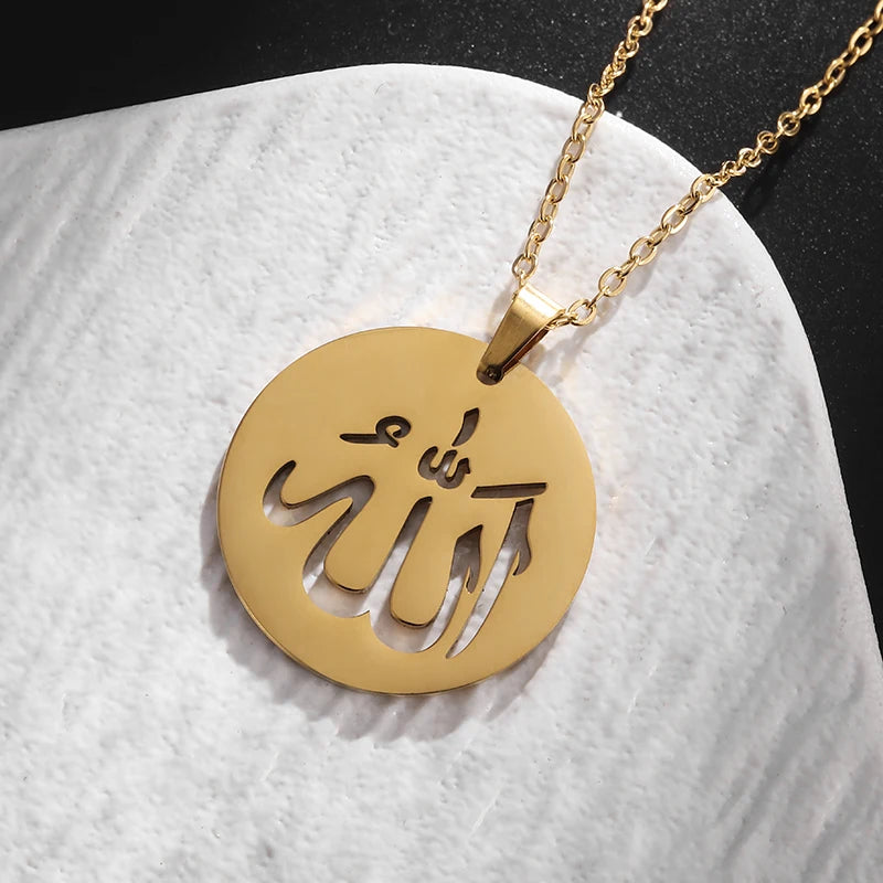 Collier islamique en acier inoxydable pour hommes Mode exquise Allah Tag Pendentif rectangulaire Collier Amulette Cadeau musulman