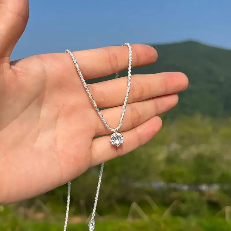 Populaire S925 Sterling Silver Sparkling Necklace for Women Light Luxury Round White Diamond Pendant Galaxy Collar Chain Jewelry