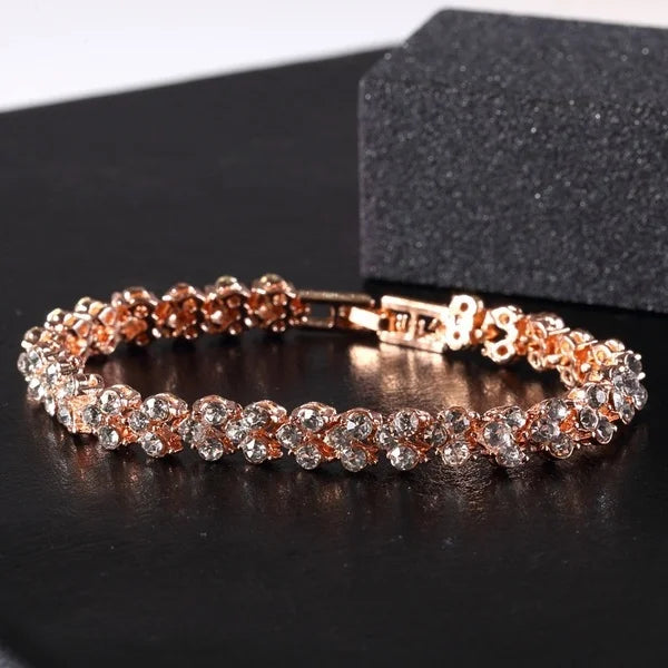 Bracelet de feuille tressée d’amour Bracelet de mariage en cristal de charme pour femmes Anniversaire Saint-Valentin Cadeau Bijoux Pulseras Mujer