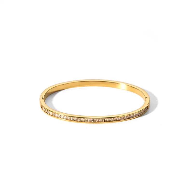 Nouveaux bracelets en zircone cubique imperméable Bracelets en acier inoxydable Bijoux sans ternissement pour les femmes Vente en gros d’usine Personnaliser