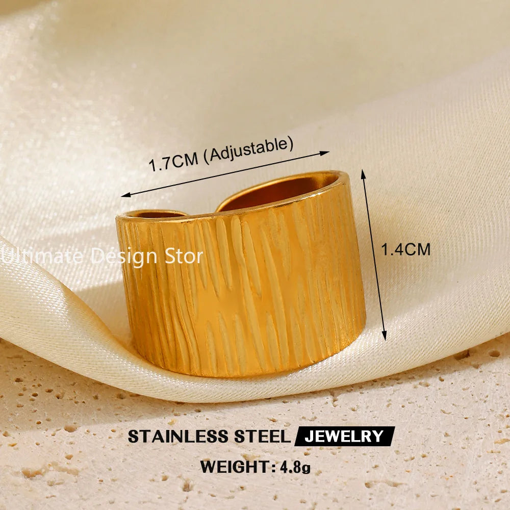 Bague cœur en acier inoxydable de couleur or Bague creuse en métal pour femmes Bijoux étanches Cadeau de petite amie Bijoux Femme Anillos