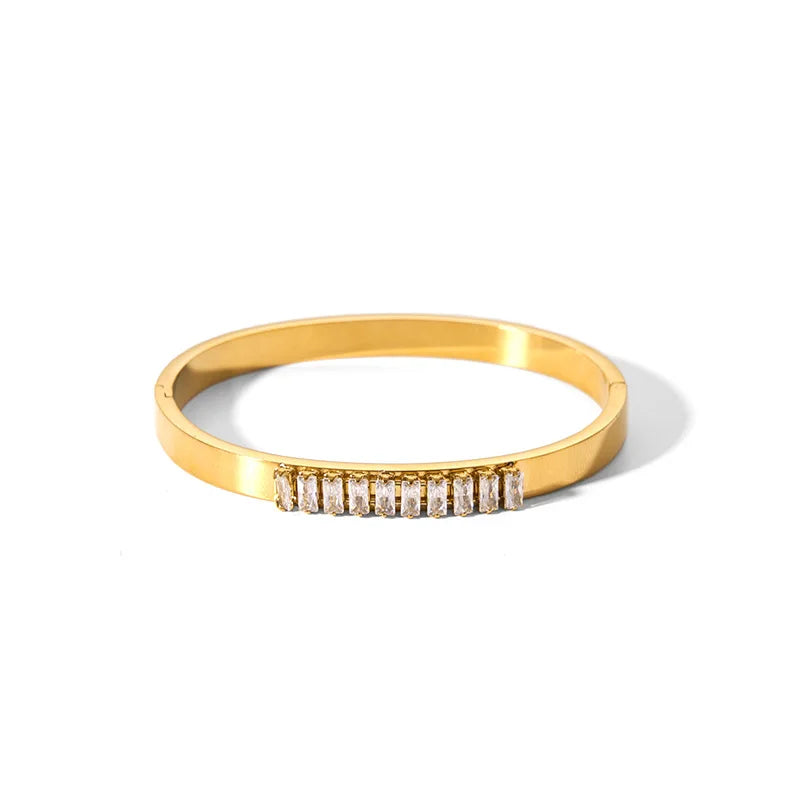 Nouveaux bracelets en zircone cubique imperméable Bracelets en acier inoxydable Bijoux sans ternissement pour les femmes Vente en gros d’usine Personnaliser