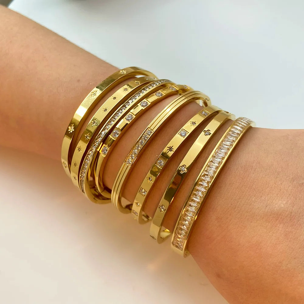 Nouveaux bracelets en zircone cubique imperméable Bracelets en acier inoxydable Bijoux sans ternissement pour les femmes Vente en gros d’usine Personnaliser