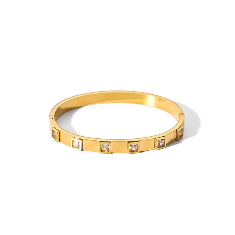 Nouveaux bracelets en zircone cubique imperméable Bracelets en acier inoxydable Bijoux sans ternissement pour les femmes Vente en gros d’usine Personnaliser