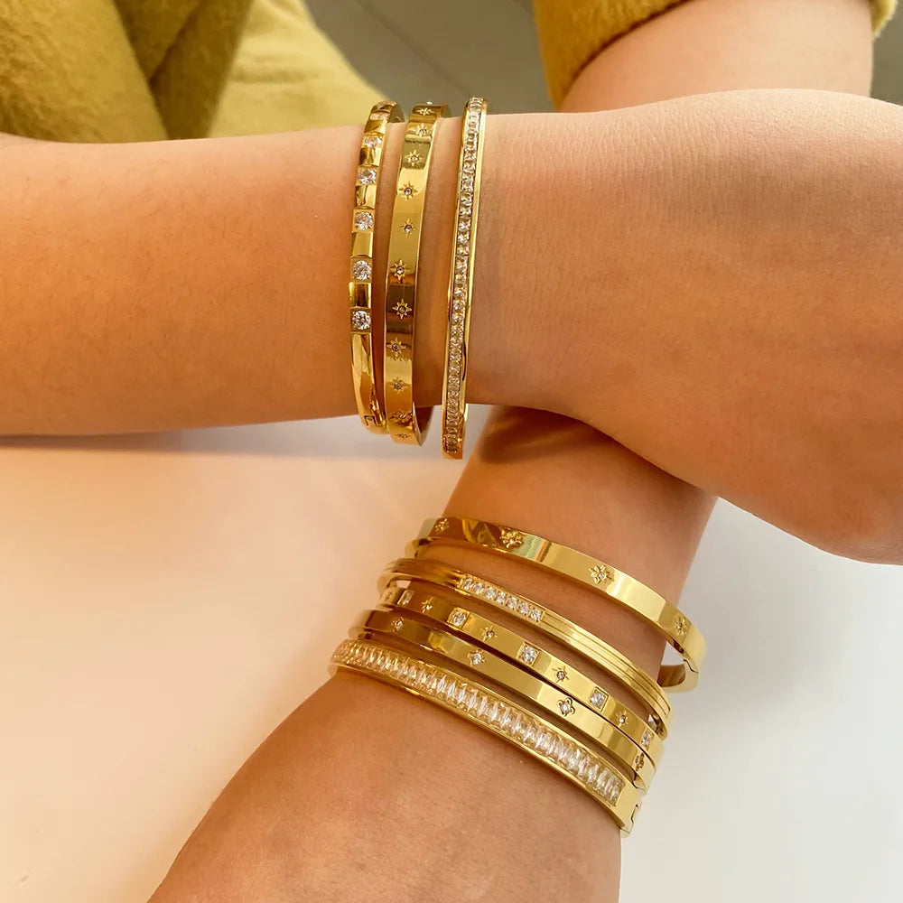 Nouveaux bracelets en zircone cubique imperméable Bracelets en acier inoxydable Bijoux sans ternissement pour les femmes Vente en gros d’usine Personnaliser