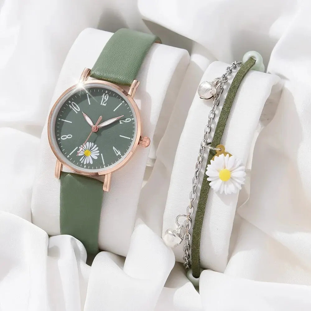 2025 Nouvelle montre pour femmes Robe romantique Bracelet Montre-bracelet Mode Dames Cuir Quartz Montre Horloge Femmes Montre Femme