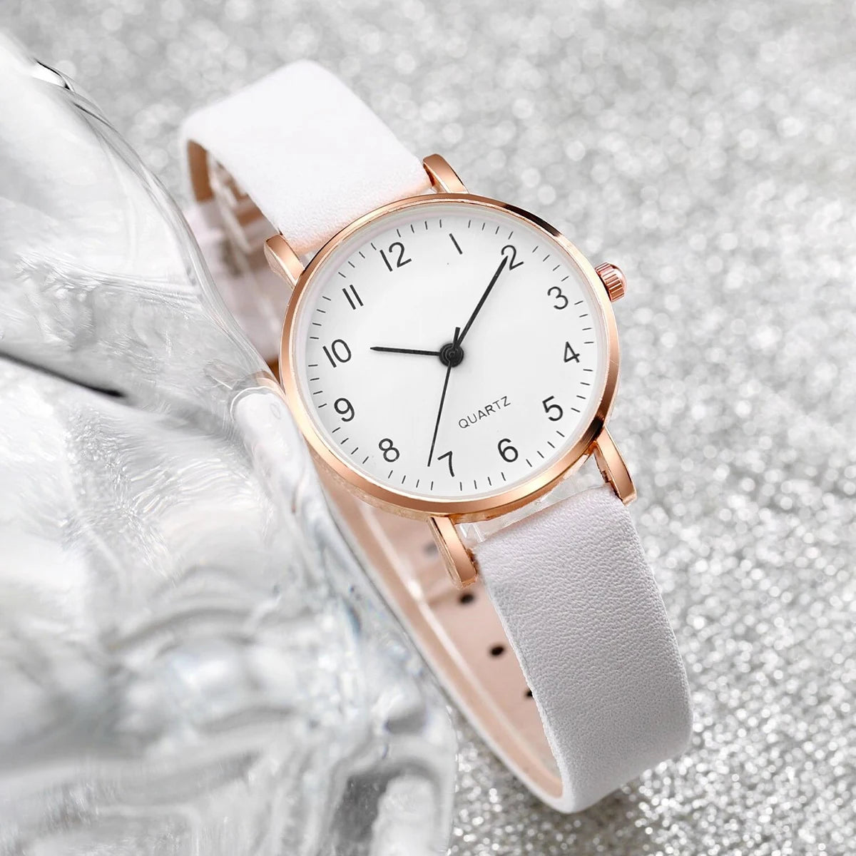 3pcs/set Montre à quartz à bracelet en cuir pour femmes à la mode et ensemble de bracelets en perles