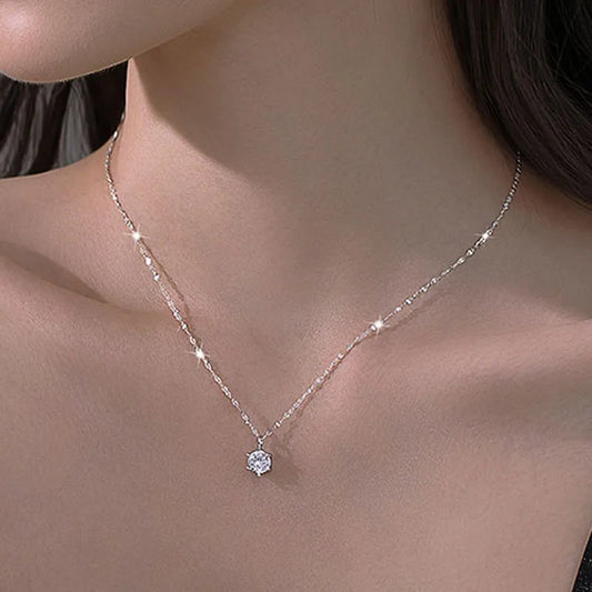 Collier plaqué en argent sterling 925 chaud Chaîne de clavicule de zircon AAA étincelante simple polyvalente pour femmes bijoux de mariage en gros