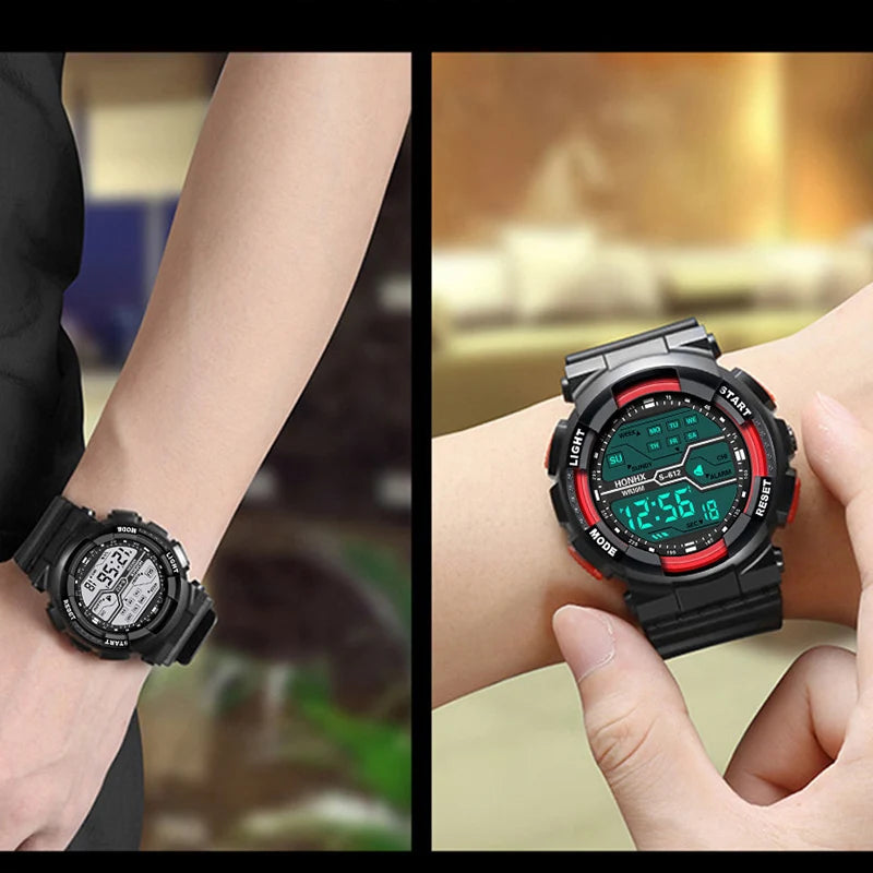 Montre Homme Multifonction Grand écran LED Électronique Étanche Lumineux Militaire Numérique Montres-Bracelets Reloj Hombre